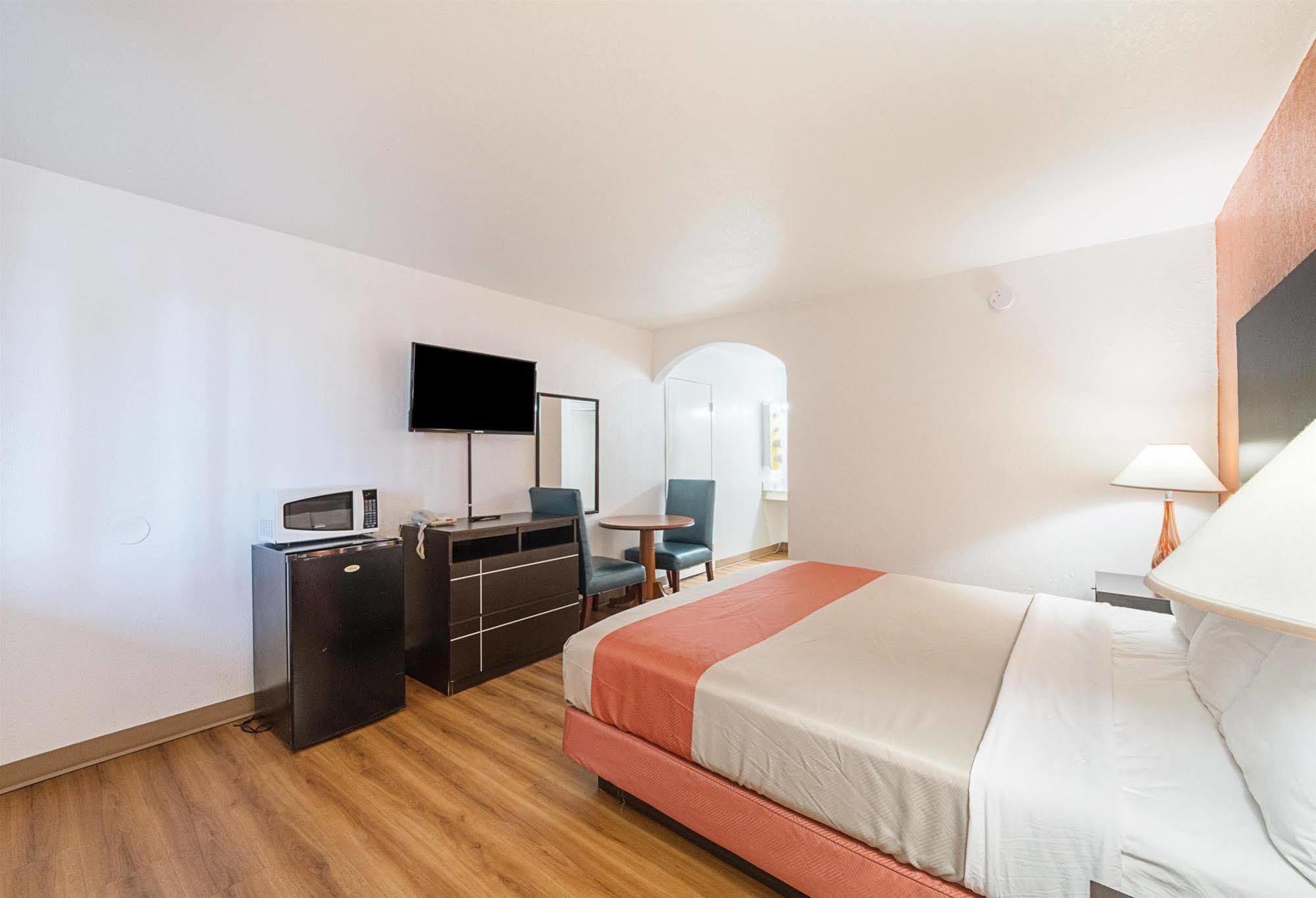 Motel 6 San Antonio Tx I10 West 외부 사진